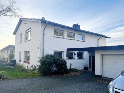 Saniertes Zweifamilienhaus in grüner Waldrandlage von Lüstringen