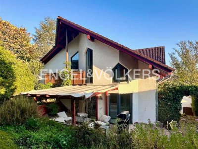 Einfamilienhaus in attraktiver Split-Level-Bauweise mit Gartengrundstück in beliebter Lage