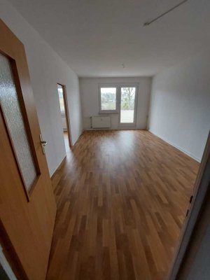 Schöne gut geschnittene 3-Zimmer-Wohnung mit Balkon in Gera
