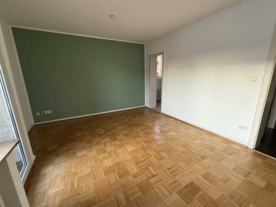 Freundliche 2-Zimmer-Wohnung mit gehobener Innenausstattung mit Balkon in Hameln