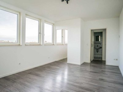 Nettes Dachgeschoss-Appartement mit Einbauküche und Aufzug in ruhiger Lage