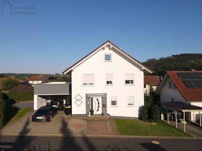 Hochwertig saniertes Ein-/Zweifamilienhaus in ruhiger, naturnaher Lage