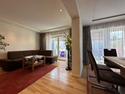 Katip | Top kernsaniert: 2-Zimmer-Wohnung in Haunstetten mit Balkon & moderner Küche