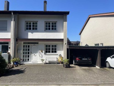 Provisionsfrei! Platz für die ganze Familie - Reihenendhaus mit Garten und Carport in Bruchhausen!