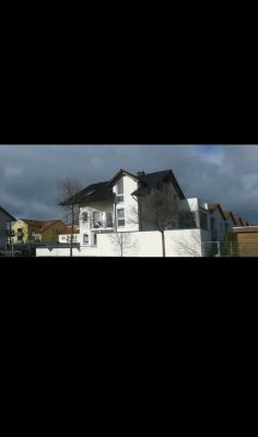 Moderne 3-ZKB-Wohnung mit 2 Balkonen in kleiner Wohneinheit