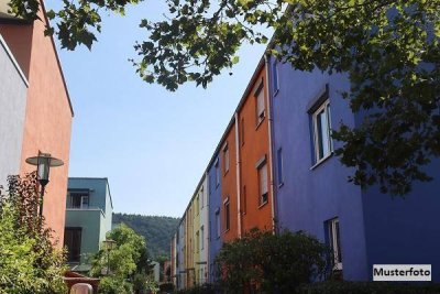 Einfamilien-Reihenmittelhaus mit Terrasse und Garten