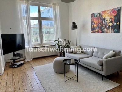 Tauschwohnung: Helle 3-Zimmer-Altbauwohnung mit zwei Balkonen in Winterhude