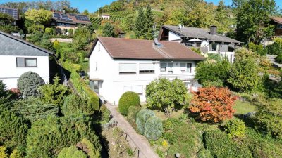 Ein Ort zum Leben, Genießen und Ankommen – Großzügiges Einfamilienhaus in idyllischer Hanglage