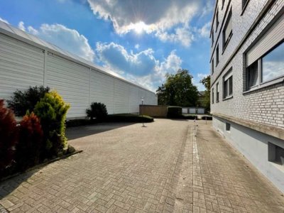 Gepflegte ETW im 2. Obergeschoß eines stetig gut gepflegten MFH in der zentralen Aaseestadt
