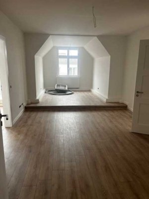 *** In Kernsanierung ! Top 3 ZKB Wohnung plus 2 Terrassen, mitten im Geschehen ***