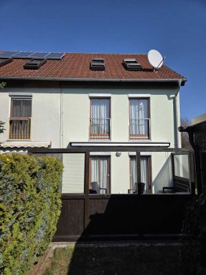 Familienfreundliches Reihenendhaus sucht neuen Eigentümer !