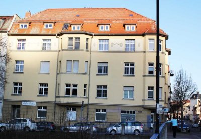 Untermhaus: modernisierte 4,5-Zimmer-Wohnung mit gehobener Innenausstattung