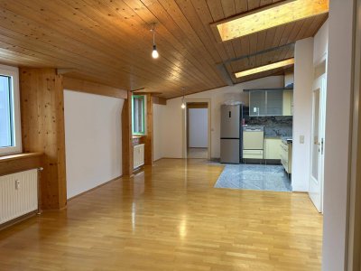 Gemütliche Dachgeschosswohnung an der Esplanade in Gmunden