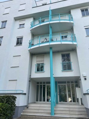 Alltagstaugliche teilmöblierte 1-Zimmer-Wohnung mit Balkon in Karlsruhe