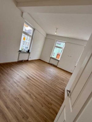 3-Zimmer-Wohnung 90qm Erstbezug Weisenheim am Sand