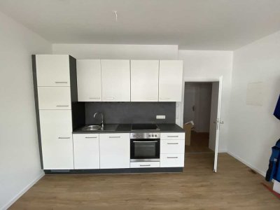 Stilvolle, vollst. renovierte 1-Zimmer-Wohnung mit geh. Innenausstattung mit Balkon und EBK