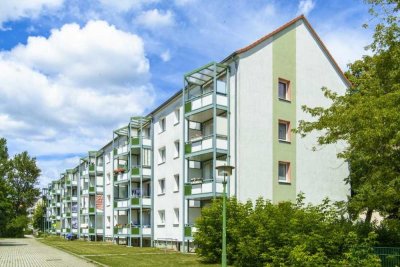 Zentral genießen: 4-Raumwohnung mit sonnigem Balkon und Tageslichtbad