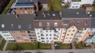 Erstbezug nach Sanierung - Großzügige 3-Zimmer-Wohnung im EG mit Balkon in zentraler Lage!
