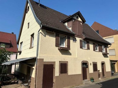 Für die Zukunft : "Häusle" und Garage
zum Preis einer Wohnung in Weinstadt