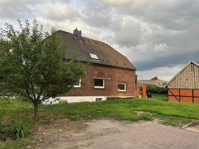 Vollständig renoviertes 6-Zimmer Haus Grenzstraße in Voerde, ab sofort frei
