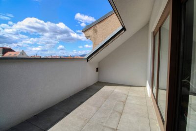 Altbaujuwel in der Innenstadt: Dachgeschosswohnung mit Blick in die Altstadt