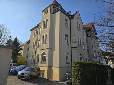 die perfekte WG in UNI-Nähe! 4-Zimmerwohnung mit EBK als Erstbezug nach Teilsanierung zu vermieten