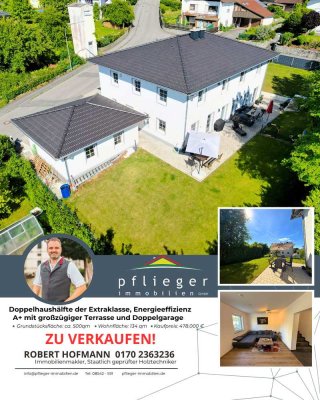 Doppelhaushälfte der Extraklasse, Energieeffizienz A+ mit großzügiger Terrasse und Doppelgarage