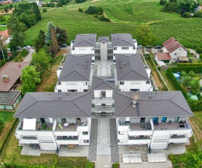 Schöne Moderen 2 Zimmer Wohnung mit Balkon