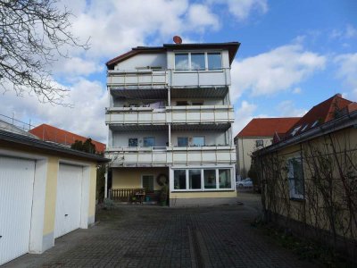Gemütliche Wohnung mit großem Balkon und Einbauküche