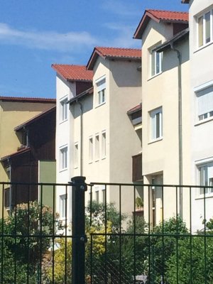 Gepflegte 3-Zimmer-Wohnung (ca. 82 m²) mit Loggia &amp; TG Platz in Wels - Provisionsfrei!