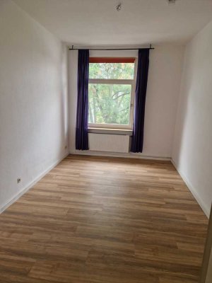 tolle 4-Zimmer-Wohnung in ruhiger Lage mit Balkon