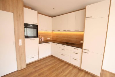 Neu sanierte sonnige 2 Zimmer Wohnung mit Balkon in Viktring - Siebenbürgengasse