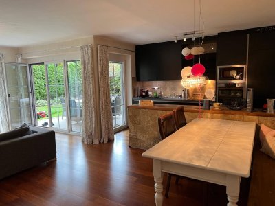 Moderne Gartenwohnung in bester Lage