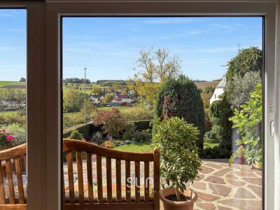 LUXUS-PANORAMA-BUNGALOW mit traumhaftem Garten und unvergleichlicher Aussicht!