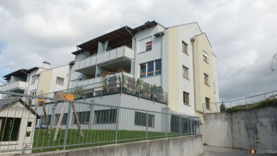 Bad Tatzmannsdorf: Helle, große Dachgeschoßwohnung!