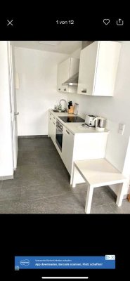 Penderwohnung - Schönes 1-Zimmer-Apartment mit großen Südbalkon