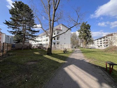 Erstbezug durch Aufstockung! - Gut geschnittene 4-Zimmer-Wohnung mit Terrasse