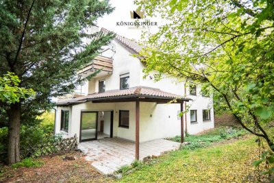 Kapitalanleger aufgepasst ! Großzügig mit Garten, Terrasse und Garagen
