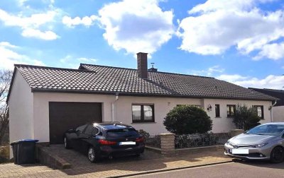 freistehender Zweifamilien-Bungalow in Völklingen-Heidstock