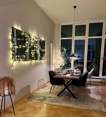 Exklusive, neuwertige 4-Zimmer-Penthouse-Wohnung mit lux. Innenausstattung mit 2 Terrassen und EBK