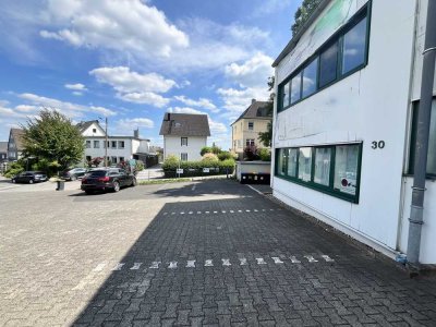 Schicke, gepflegte 2 Zimmer Wohnung mit Einbauküche, großem Bad und eigenem Speicher