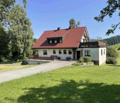 Großes helles Einfamilienhaus, auf sehr großem Grundstück in Todtmoos OT Weg