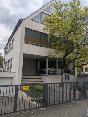 3-ZIMMER WOHNUNG IM DICHTERVIERTEL