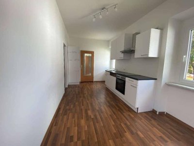 Helle 2-Zimmer-Wohnung in Anger zu vermieten!