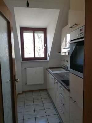 Gepflegte 2-Zimmer Dachgeschosswohnung in Landshut-Nikola