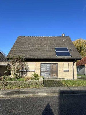 Wohlfühlhaus mit Garage und sonnigem Garten