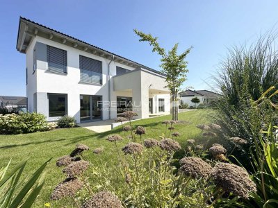 FREIRAUM4 +++ Traumhafte Erdgeschosswohnung mit überdachter Terrasse und Grundstück!