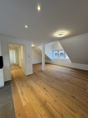 Newly Built, spacious 4-room apartment with AC/Balcony/New Kitchen