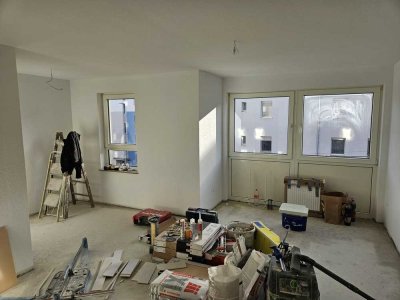 TOP 1-ZKB, komplett saniert inkl. EBK in der Südstadt, zentrale Lage am Tivoli, Nähe Hauptbahnhof!