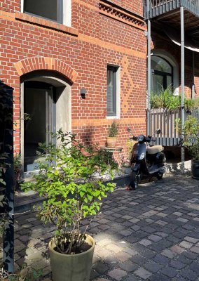 Villa West - Superschöne 3 Zi-Wohnung mit großem Süd-West-Balkon